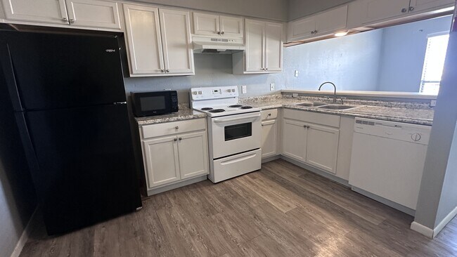 Building Photo - 4502 Surfside Blvd