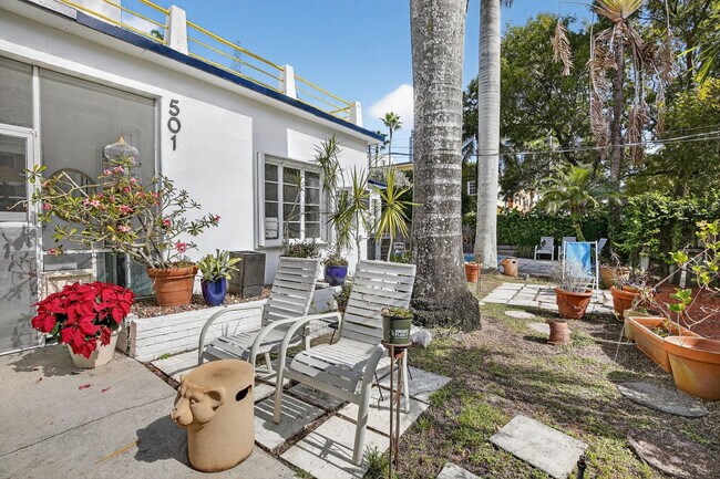 Building Photo - 501 SW 5th St