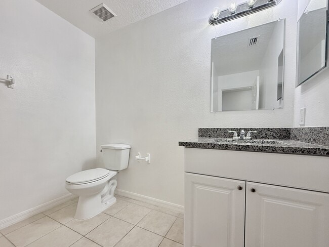 Building Photo - 10325 Boyette Creek Blvd