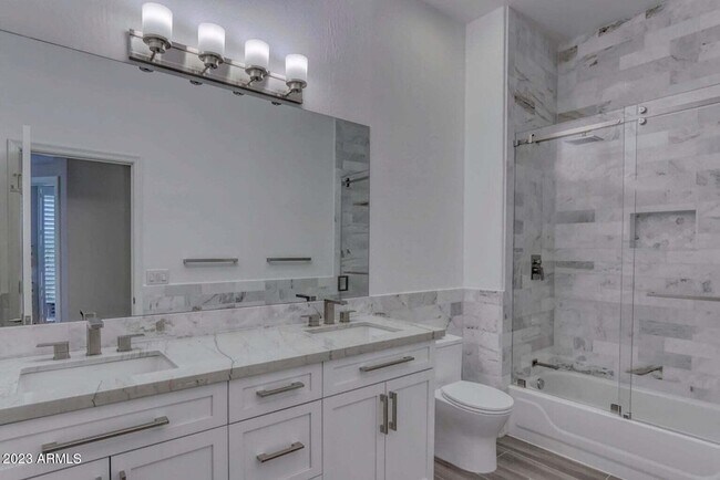 Building Photo - 7553 E Buteo Dr