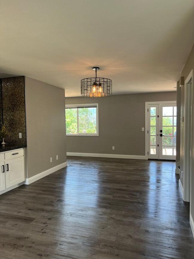 Building Photo - Coming Soon - Spacious Fully Remodeled and Upgraded Hidden Valley Home