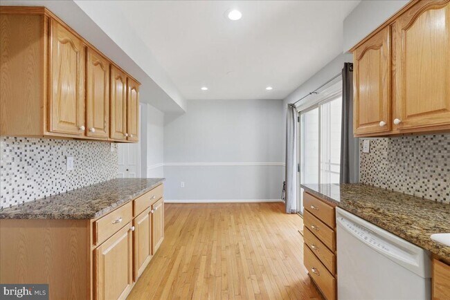 Building Photo - 2988 Valera Ct