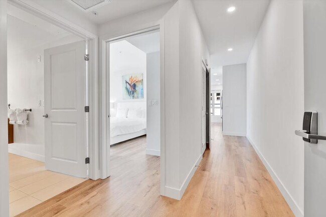 Building Photo - 3798 7th Ave