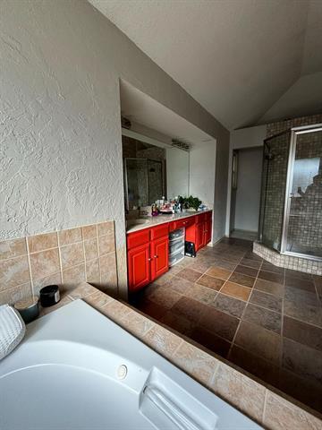 Building Photo - 604 Oak Meadow Dr