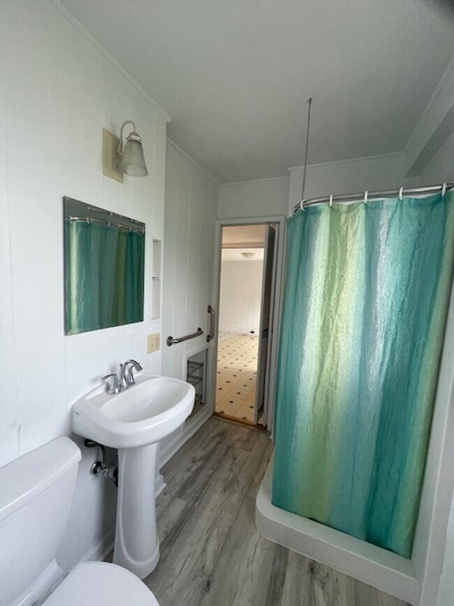 Building Photo - 1 Bedroom in Honolulu