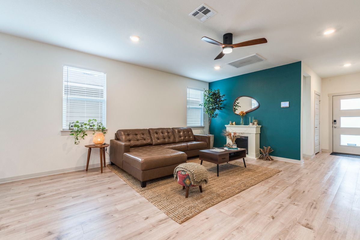 Building Photo - 125 Cupreata Ln