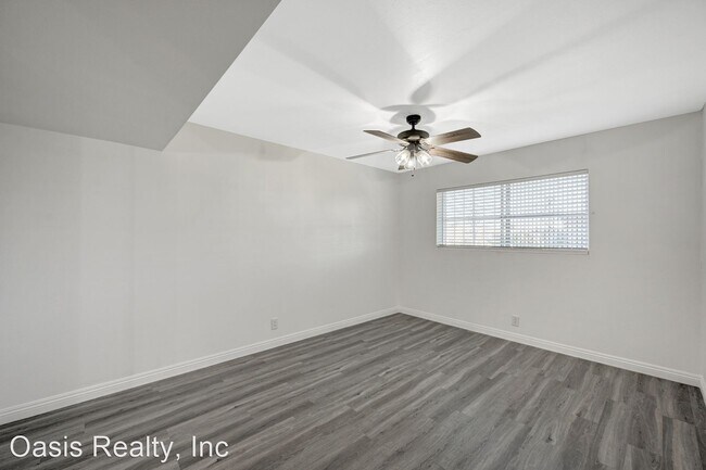 Building Photo - 1 br, 1 bath House - 605 S. Royal Crest Ci...