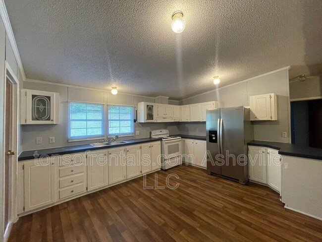 Building Photo - 132 Josiah Ln
