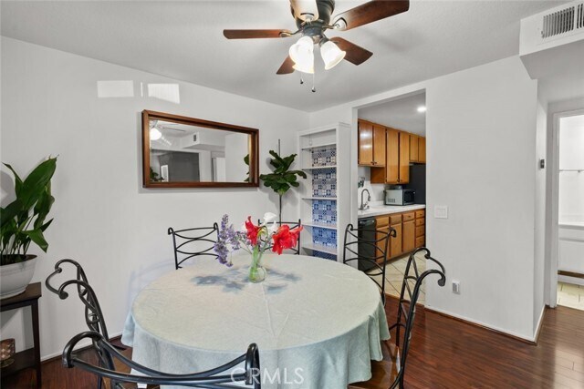 Building Photo - 13825 Beaver St