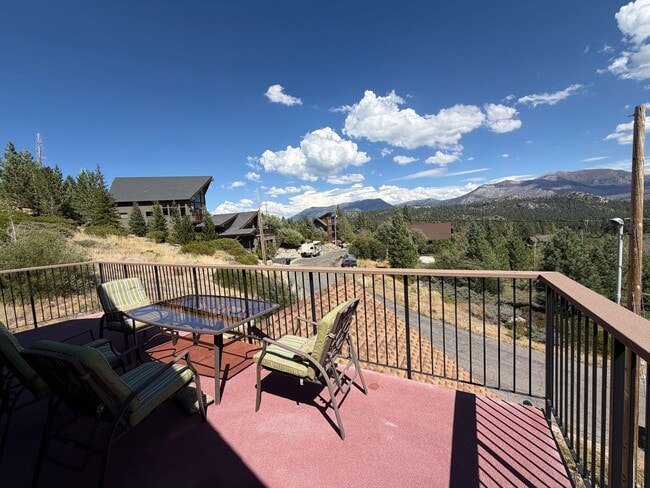 Building Photo - 799 Lookout Point Cir