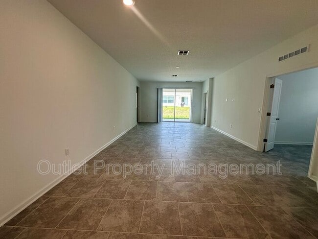 Building Photo - 1359 Peach Crk Dr