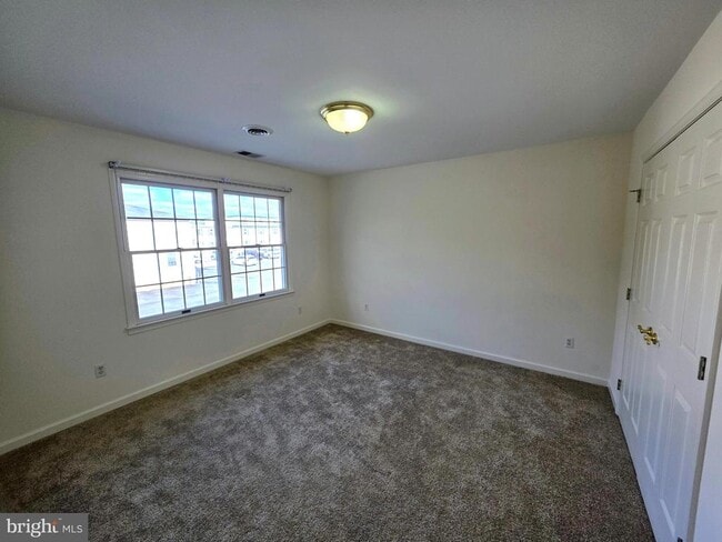 Building Photo - 127 S Main St