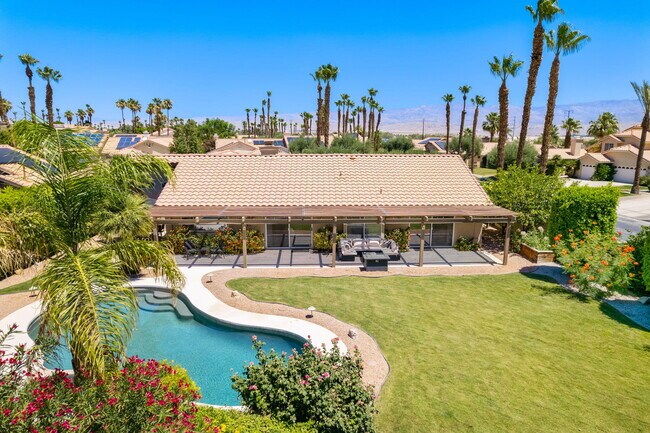 Building Photo - 76941 Coventry Cir