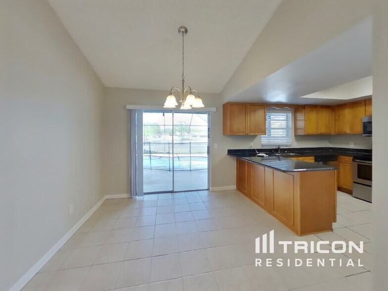 Building Photo - 5311 Starhill Pl