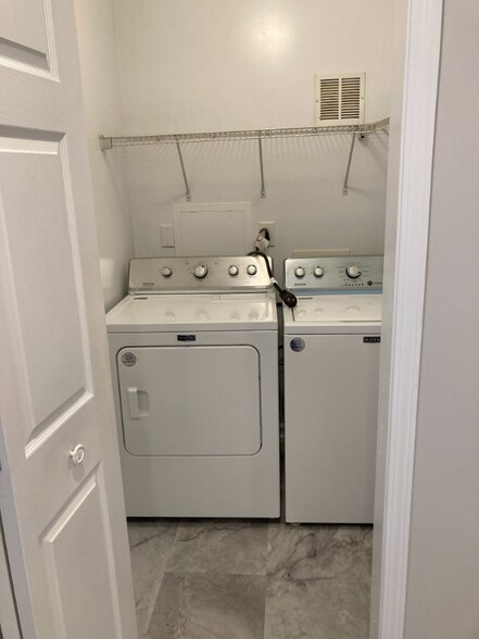 Building Photo - 1505 Woodland Rd