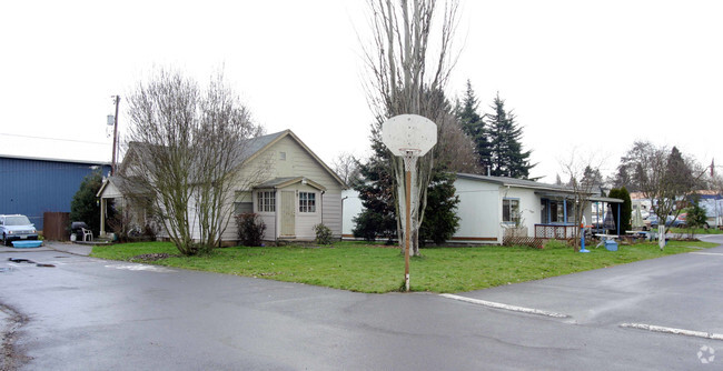 Building Photo - Sam's Good Rv Park