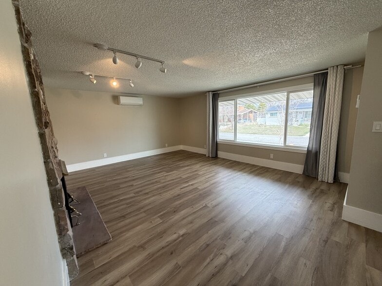 Building Photo - 3490 S Pk Mdws Cir