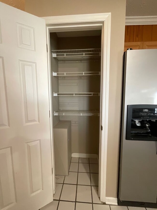 Building Photo - Greenback 37742 - 3 bedroom, 3.5 bath home with bonus room/possible 4th bedroom - Call Terri Kerr...