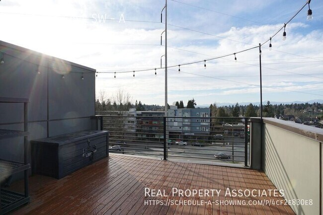 Building Photo - 9045 18th Ave SW