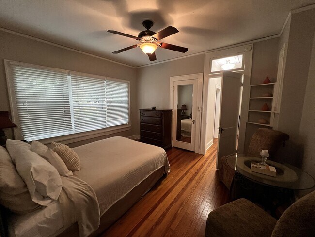 Building Photo - 1313 N Gadsden St