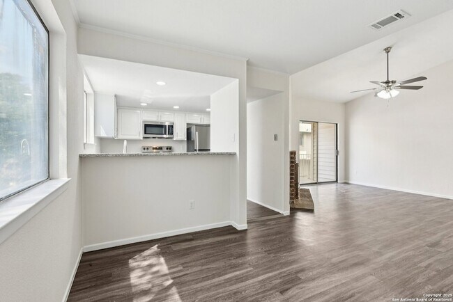 Building Photo - 349 Harmony Ct