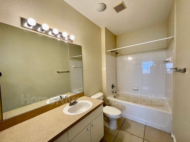 Building Photo - 4302 Bayside Village Dr