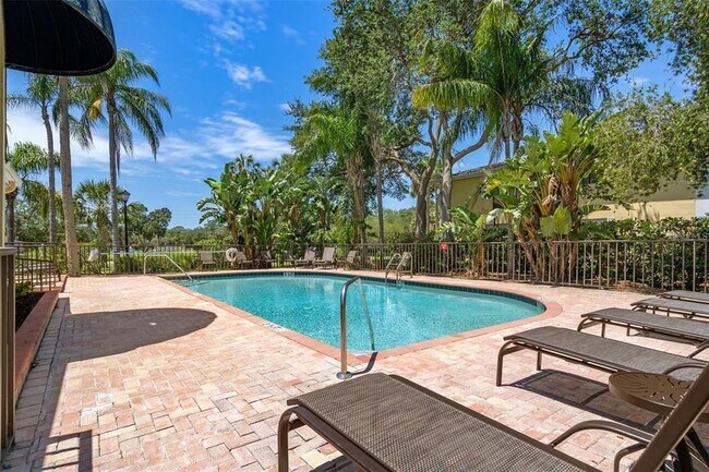 Building Photo - 3001 58th Ave S