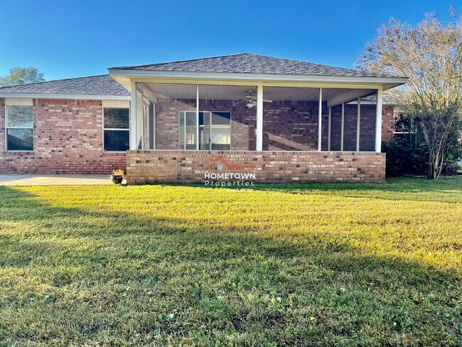 Building Photo - 3/2 Home in Cantonment