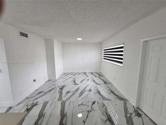 Building Photo - 15669 SW 73rd Cir Terrace