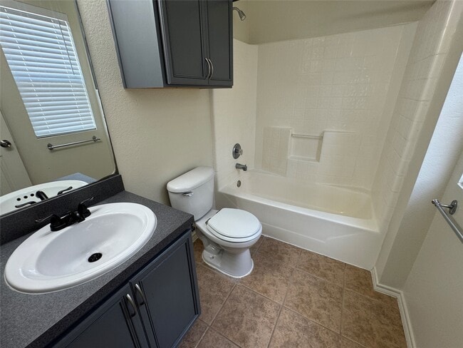 Building Photo - 9714 Coyote Creek Dr