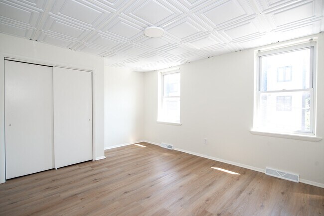 Building Photo - 455 Fairmount Ave