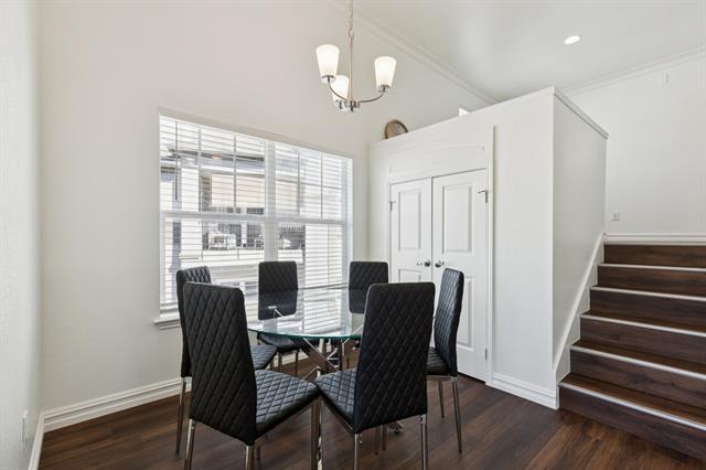 Building Photo - 2201 Wolf St