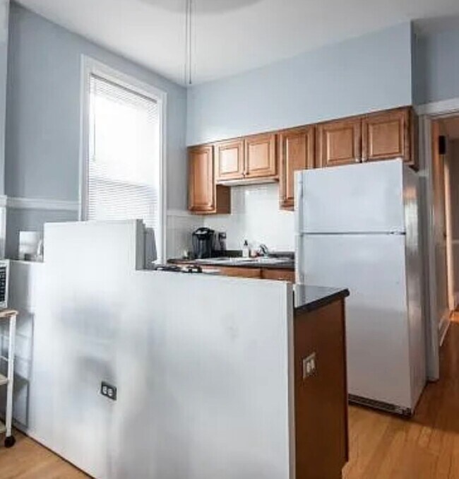 Building Photo - 4856 N Magnolia Ave