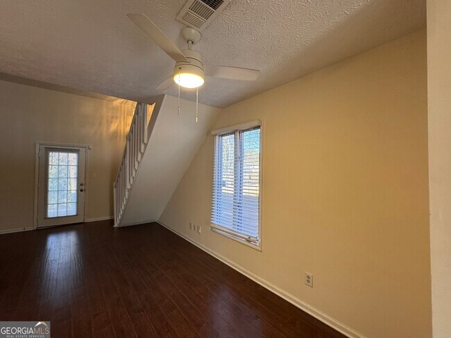 Building Photo - 1717 Wynndowne Trail