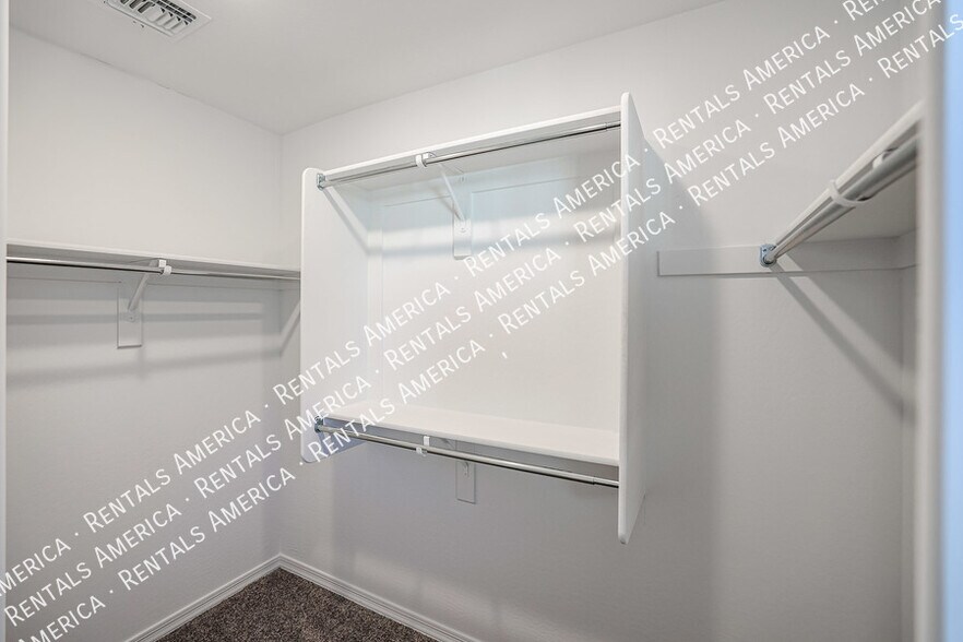 Building Photo - 25196 N 142nd Dr