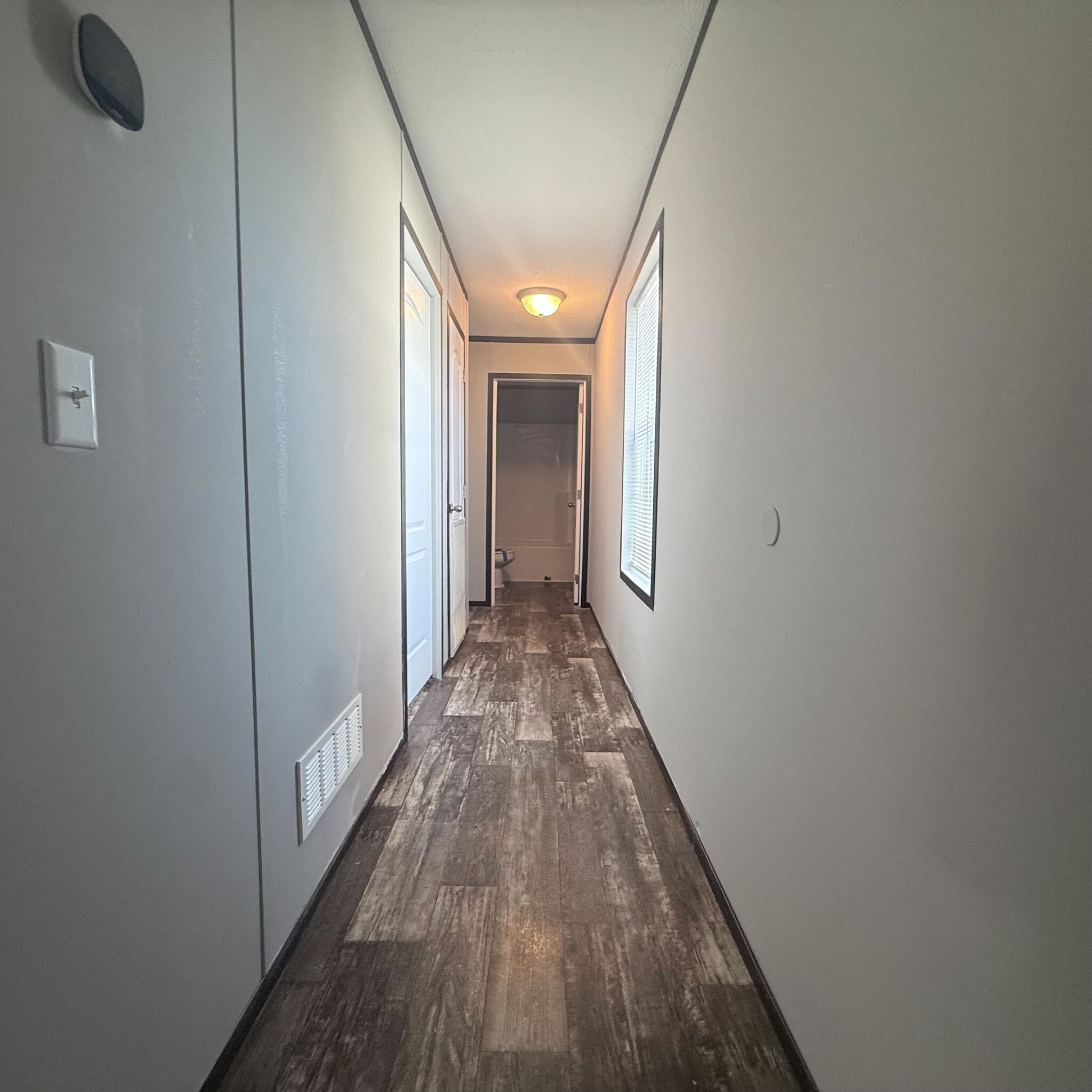 Building Photo - 10610 State Rte 762