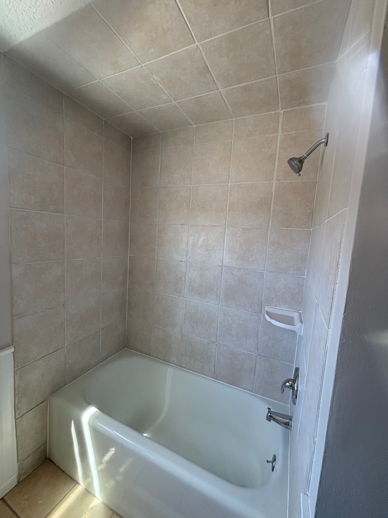 Upper Bathroom - 6433 39th Ave