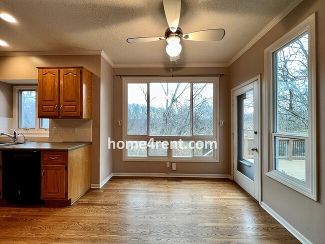 Building Photo - Beautiful Four Bedroom Home in Blue Valley...