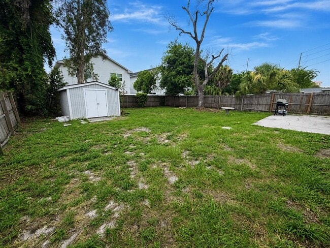 Building Photo - 4314 W Carmen St