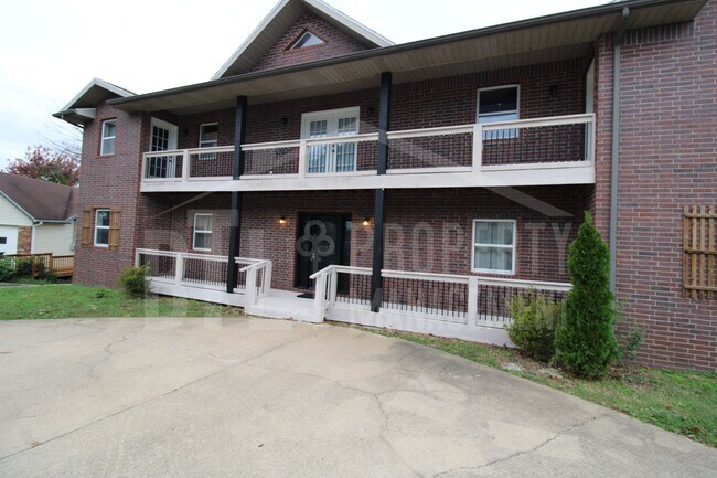 Primary Photo - Beautiful Duplex in Kimberling City!