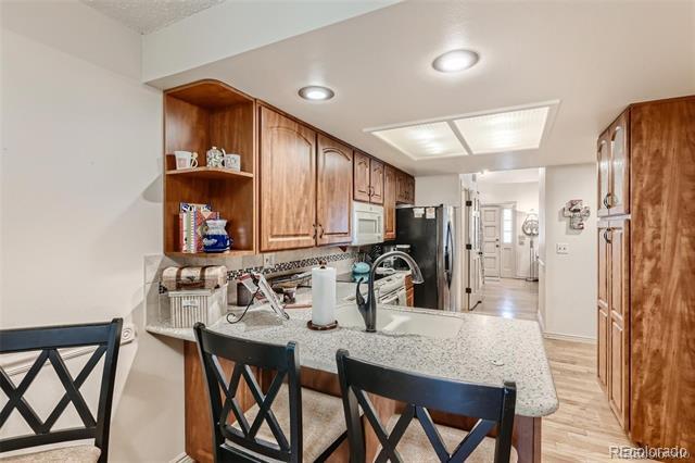 Building Photo - 7602 S Cove Cir