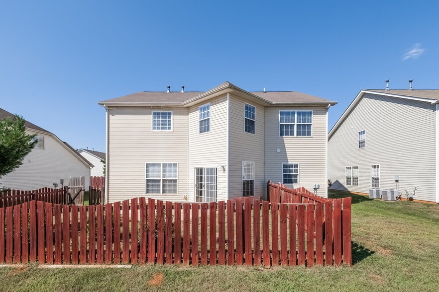 Building Photo - 5408 Nightshade Oaks Dr