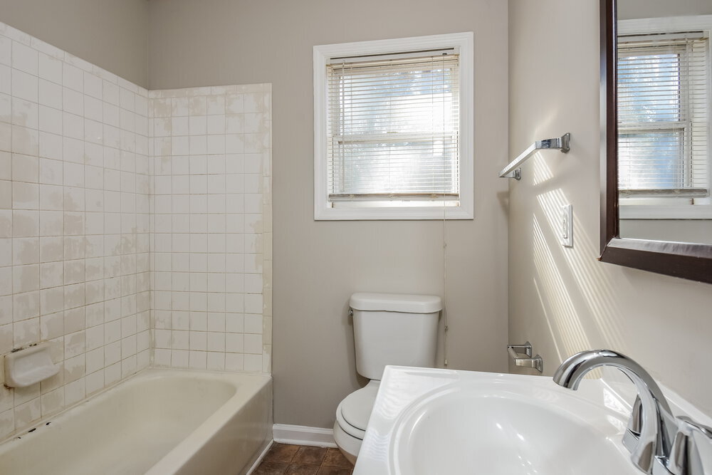 Building Photo - 5734 Amalfi Way