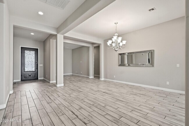 Building Photo - 3550 W Wildwood Dr