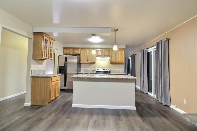 Building Photo - 26804 17th Pl S