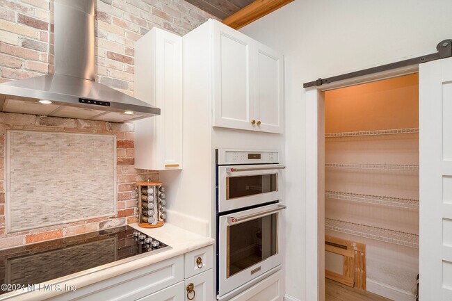 Building Photo - 37207 Harbour Vista Cir