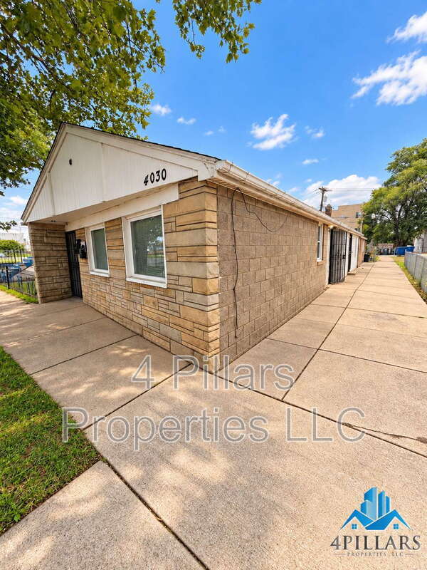 Building Photo - 4030 Alexander Ave