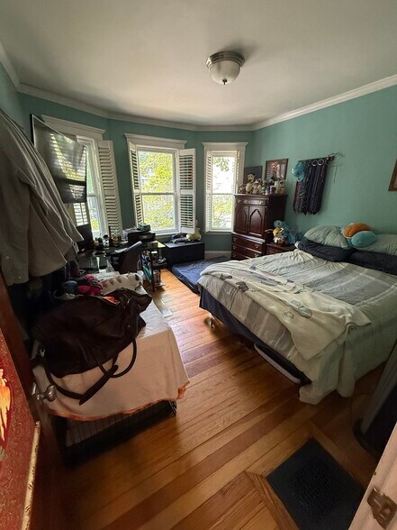 Primary Bedroom - 85 Clifton St