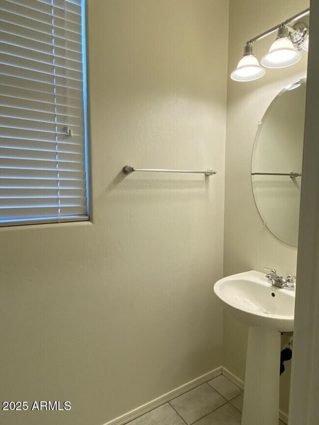 Building Photo - 6843 E Peralta Cir