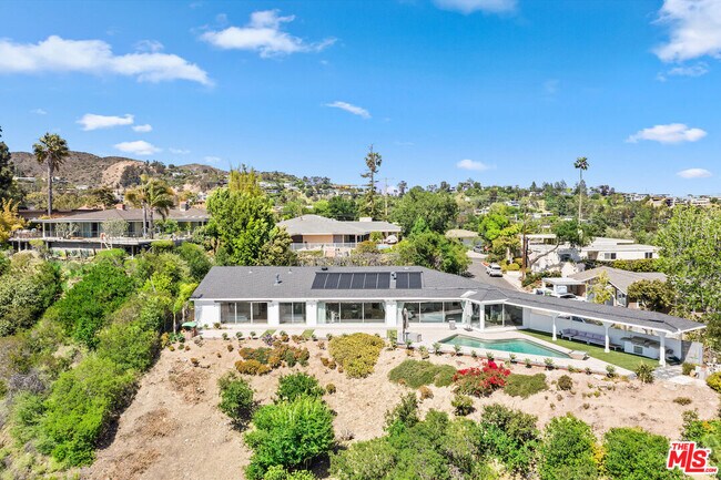 Building Photo - 849 Glenmere Way